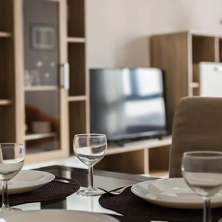 Luxsevilla Piscina Parking Gratis Apartamento